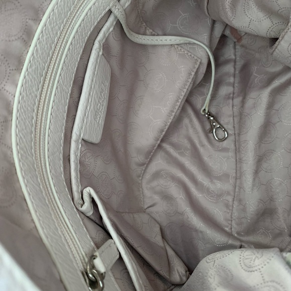 Michael Kors Leather Purse and Dust Bag - Picture 11 of 12